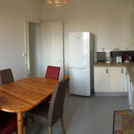 Apartment Le Catalpa - Centre Ville, Jardin & Parking!